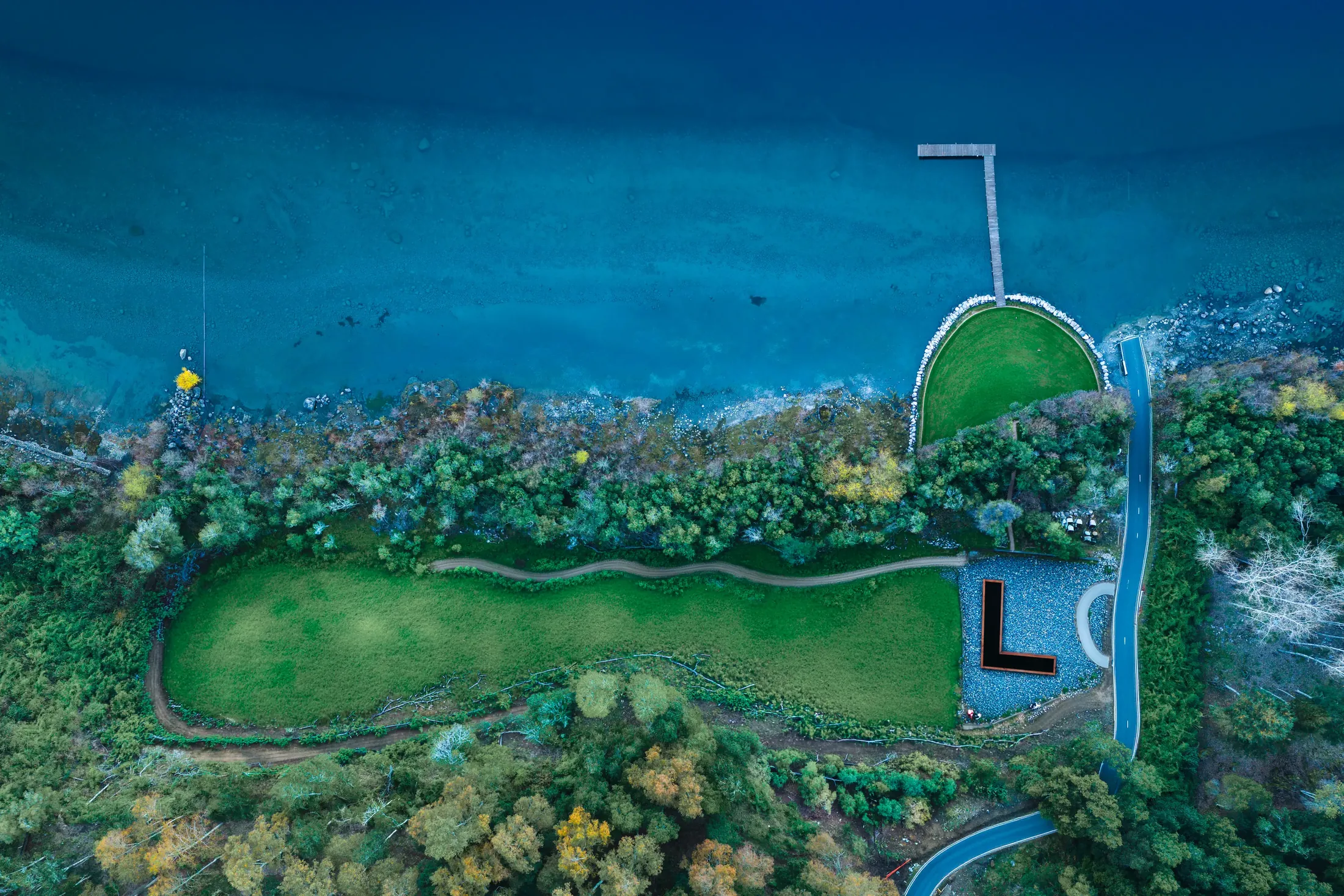 Muelle privado de Punta Volcanes sobre el lago Panguipulli